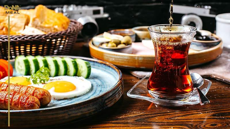 لیست بهترین غذای ماه رمضان برای افطار و سحری کترینگ دنا